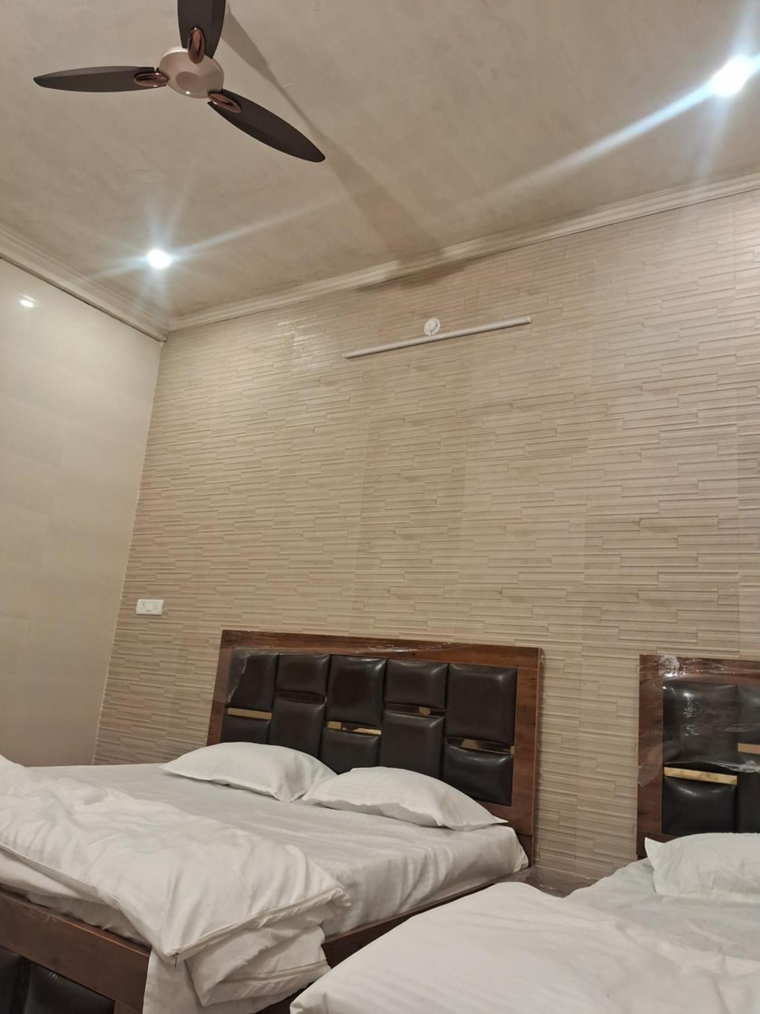 Sri Ram Lalla International Hotel Ayodhya Kültér fotó